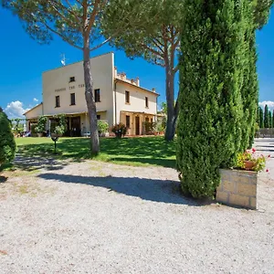 https://podere-tre-termini-171s.it-tuscanyhotel.com